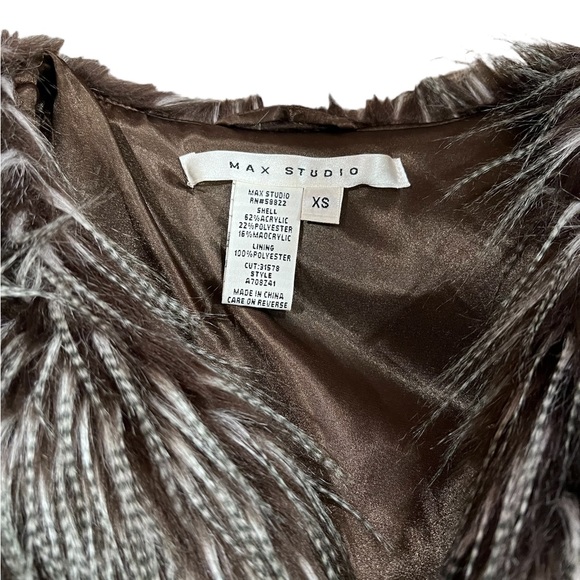 Max Studio Fur Vest - Size XS - Picture 3 of 5